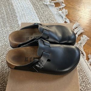 Birkenstock black Leather Boston clogs